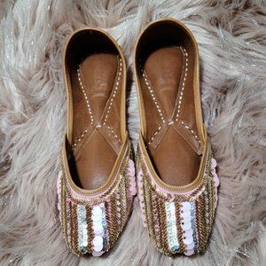 Handmade Elegant Punjabi Jutti / Khussa for Women